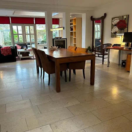 Sunny House In Villa Waalwijk
